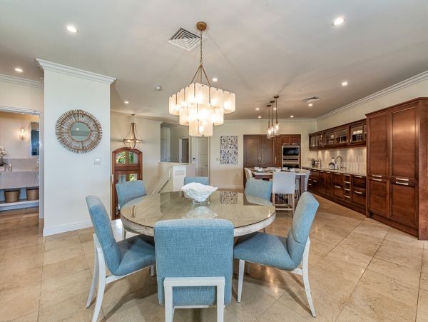 Wailea Luxury All the Way Call your Emerald Kite Agent Today