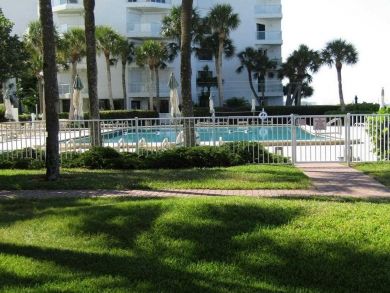 Longboat Key Beachside Vacation Condo with Full Gulf Views