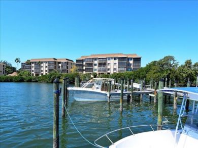 Longboat Key Bay View Vacation Condo, Walk to Beach