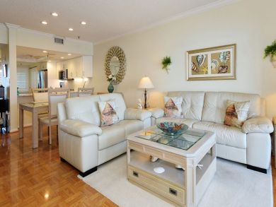 Longboat Key Bay View Vacation Condo, Walk to Beach