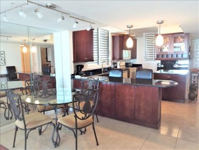 Longboat Key Vacation Condo 2 Bedrooms with Full Gulf Views