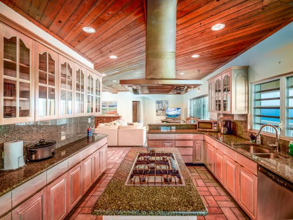 St. Thomas Ocean Front Vacation Home - 6 Bedrooms