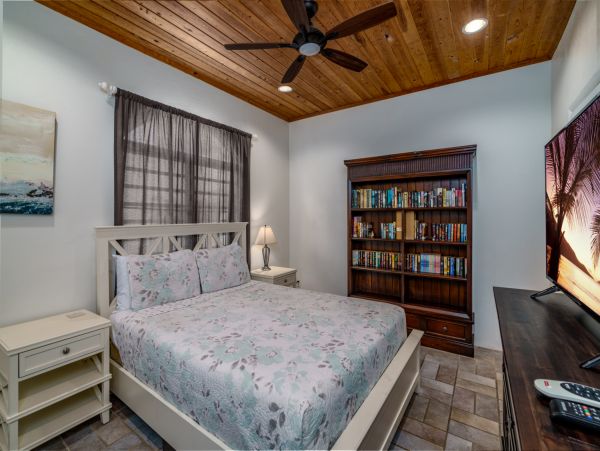 St. Thomas Ocean Front Vacation Home - 6 Bedrooms