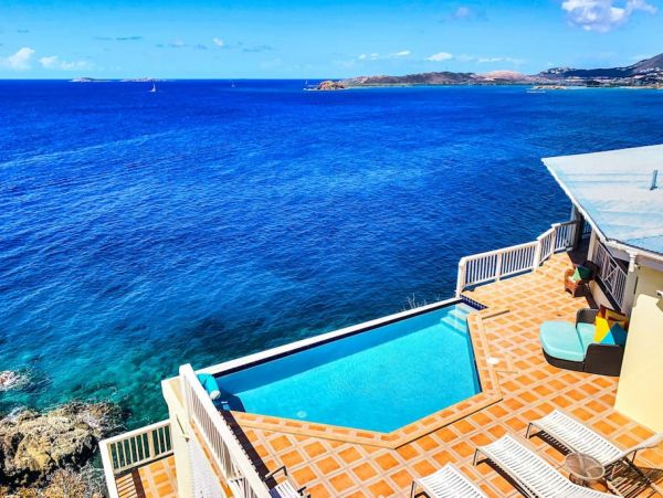 St. Thomas Ocean Front Vacation Home - 6 Bedrooms