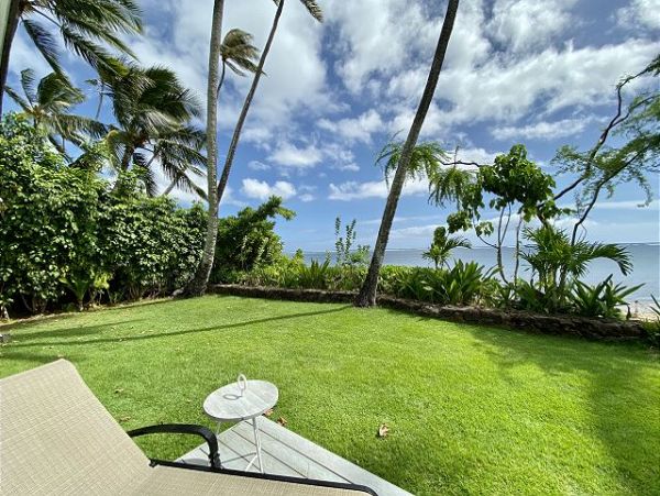 Honolulu 4 Bedroom Beach Front Vacation Home