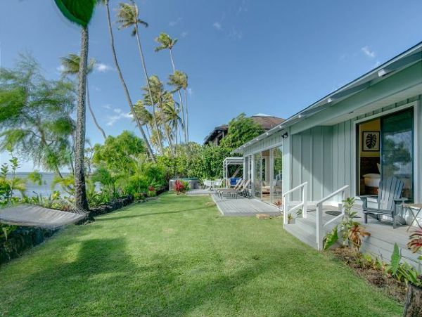 Honolulu 4 Bedroom Beach Front Vacation Home