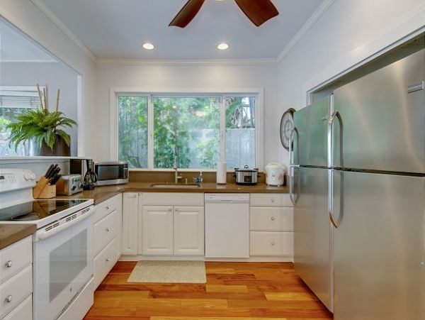 Honolulu 4 Bedroom Beach Front Vacation Home