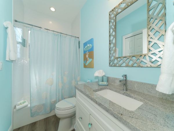 Luxury 4 Bedroom Villa on the Beach on Anna Maria Sleeps 8