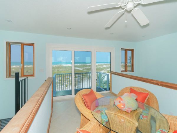 Luxury 4 Bedroom Villa on the Beach on Anna Maria Sleeps 8