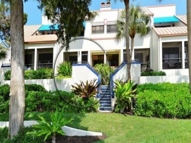 Great Value Longboat Key Townhome Short Walk to the Beach