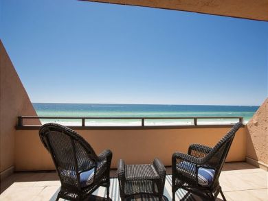 Destin Beachfront Condo Three Bedroom Sleeps Eight