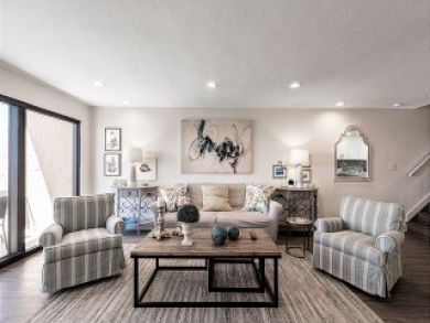 Destin Beachfront Condo Three Bedroom Sleeps Eight