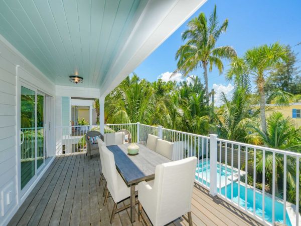 Siesta Key Luxury Vacation Rental - Florida Beachfront Family Villa