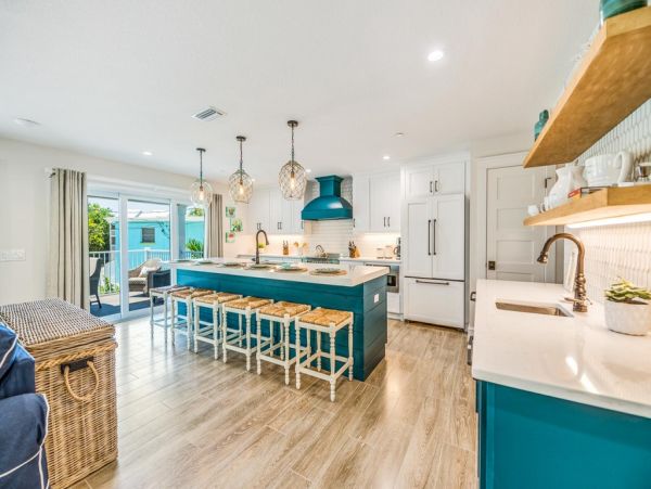 Siesta Key Luxury Vacation Rental - Florida Beachfront Family Villa