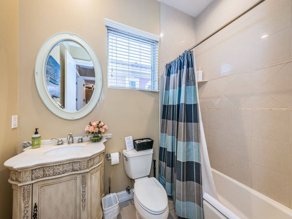 Treasure Island Beachfront Vacation Rental Luxury 5-Bedroom Gulf Coast Home with Pool