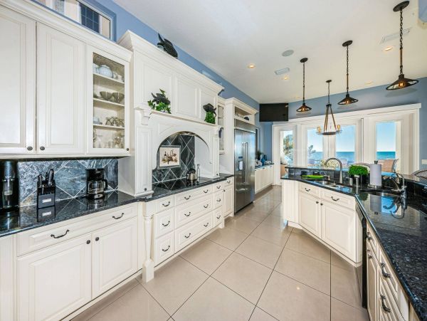 Treasure Island Beachfront Vacation Rental Luxury 5-Bedroom Gulf Coast Home with Pool