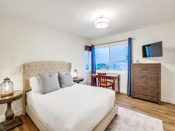 La Jolla Luxury Vacation Home Away from Home Sleeps 8