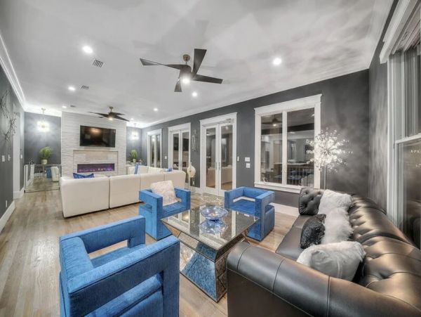 Luxury Destin 8 Bedroom Rental Home with Communal Pool