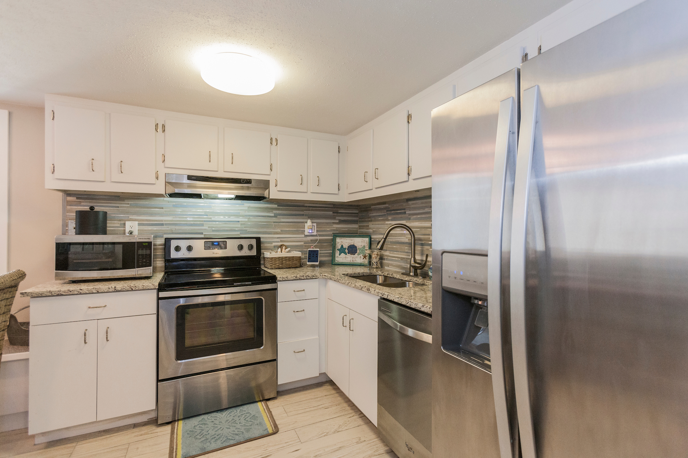 Panama City Vacation Home Sleeps Eight Guests.