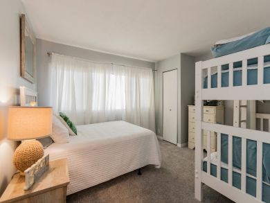 Panama City Vacation Home Sleeps Eight Guests.