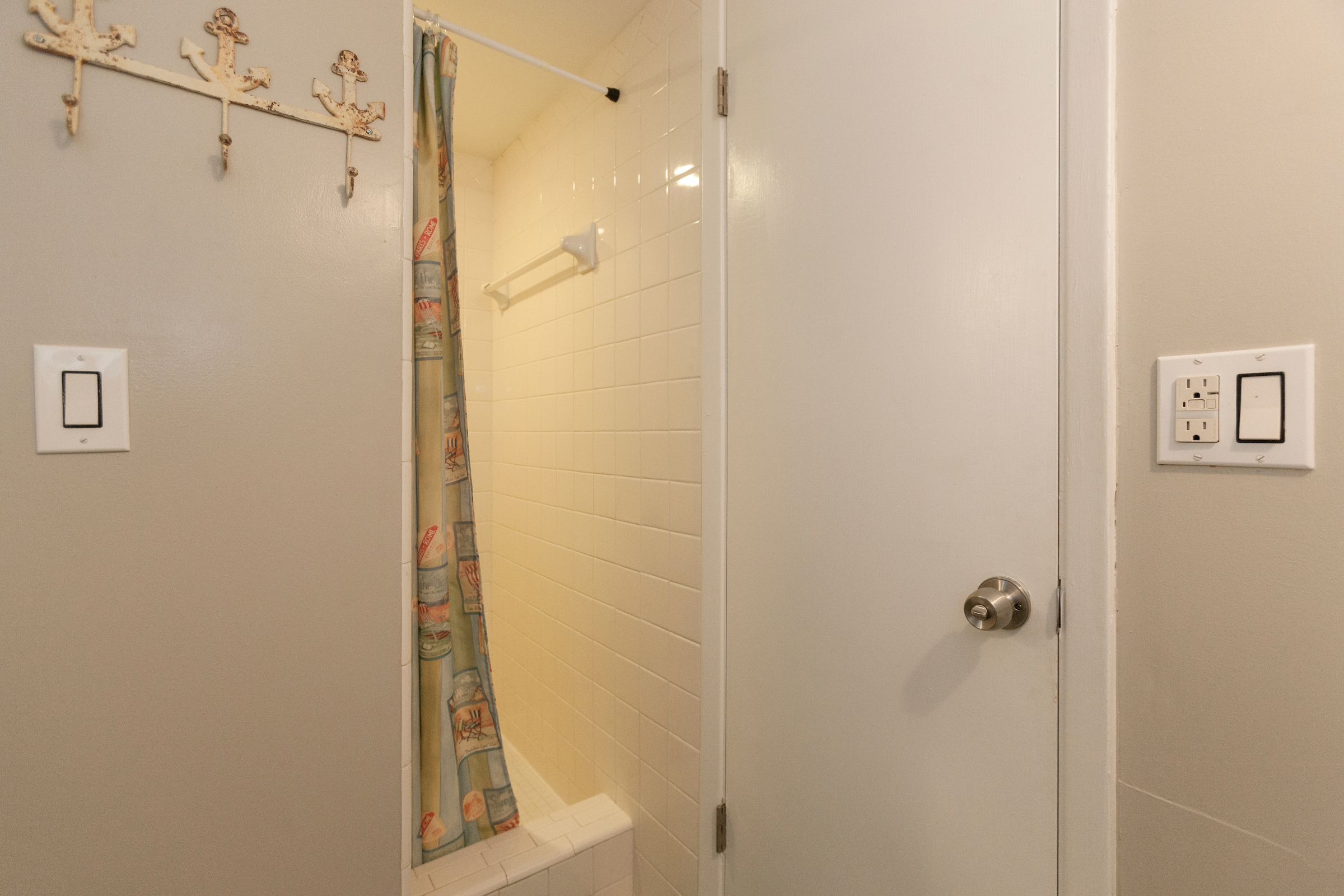 Panama City Vacation Home Sleeps Eight Guests.