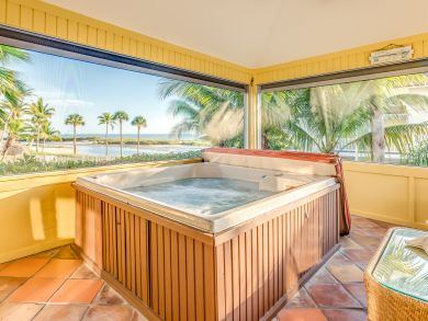 Great Value Fort Myers Beachfront Vacation Home Sleeps 10
