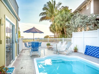 Great Value Fort Myers Beachfront Vacation Home Sleeps 10
