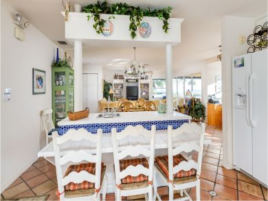 Great Value Fort Myers Beachfront Vacation Home Sleeps 10
