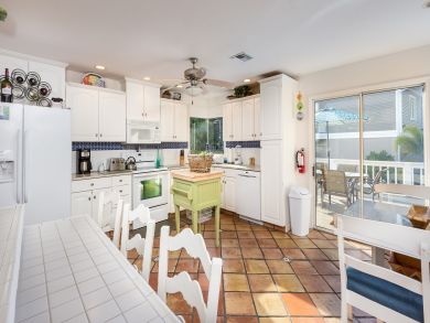 Great Value Fort Myers Beachfront Vacation Home Sleeps 10