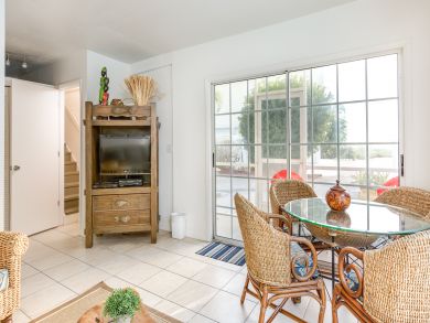 Great Value Fort Myers Beachfront Vacation Home Sleeps 10