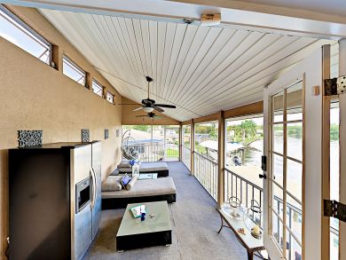 Fort Myers Vacation Duplex Sleeps Four Guests