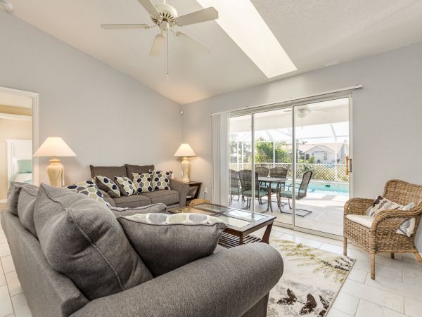 Spacious Canal View Home with 3 Bedrooms & Private Pool