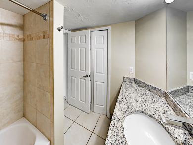 Fort Myers Condo 916768