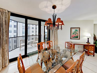 Fort Myers Condo 916774