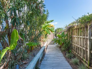 Destin Home 916782
