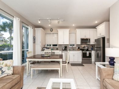 Lake View Destin Vacation Villa 4 Bedrooms Sleeps 12 Guests Lake View Destin Vacation Villa 4 Bedrooms Sleeps 12 Guests