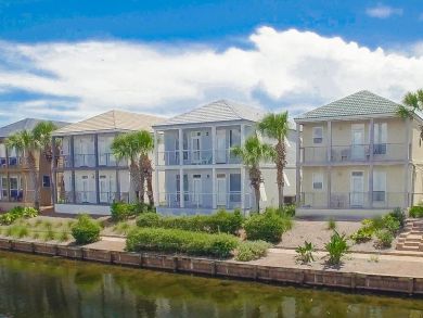 Lake View Destin Vacation Villa 4 Bedrooms Sleeps 12 Guests Lake View Destin Vacation Villa 4 Bedrooms Sleeps 12 Guests