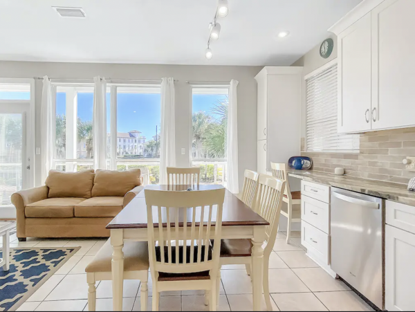 Lovely Duplex with Access to Beach Across Street