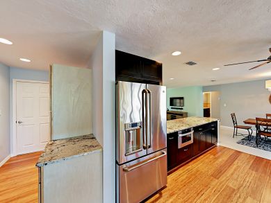 Bradenton Vacation Rental Home Three Bedrooms Sleeps 6