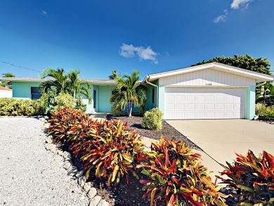 Bradenton Vacation Rental Home Three Bedrooms Sleeps 6
