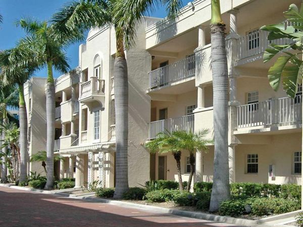 Siesta Key 2 Bedroom Bayside Condo Short Stroll Beach