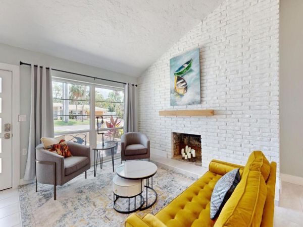 St. Armands Circle Vacation Beach House with Heated Saltwater Pool