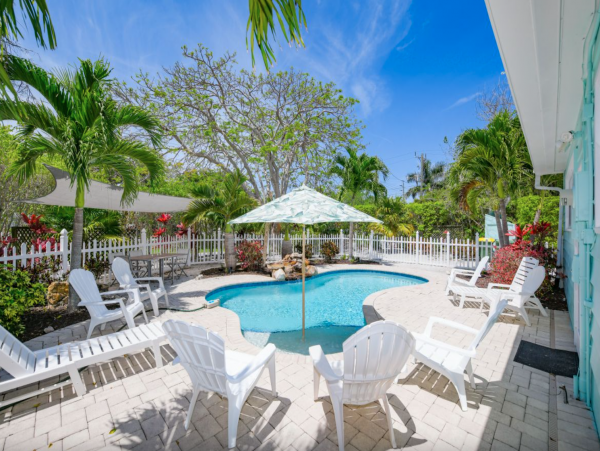 Three Bedroom Lido Key Vacation Home Sleeps Eight Guests