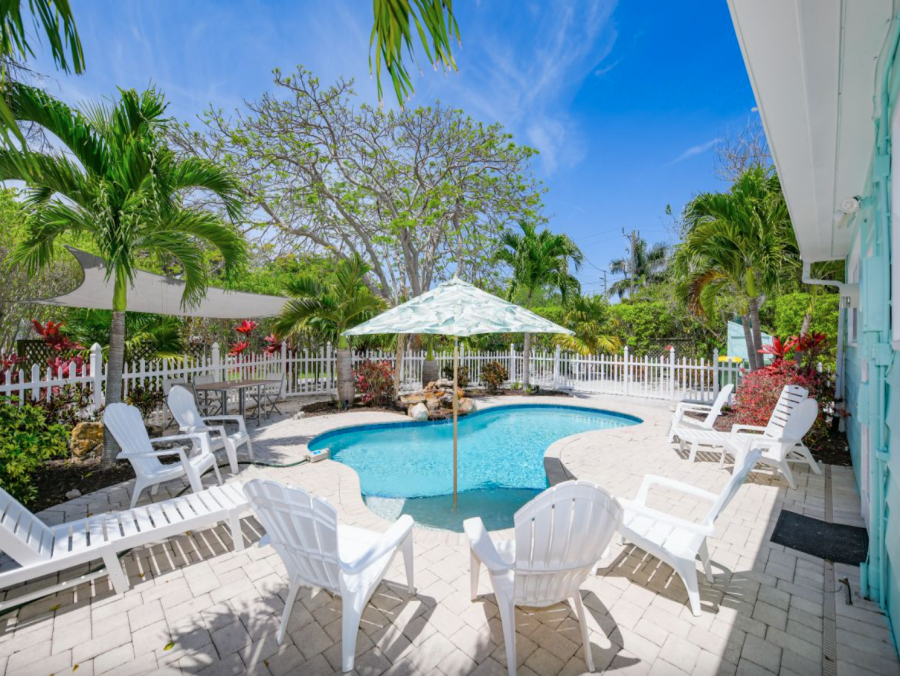 Three Bedroom Lido Key Vacation Home Sleeps Eight Guests
