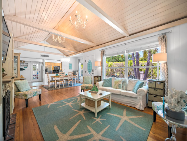 Three Bedroom Lido Key Vacation Home Sleeps Eight Guests - additional view, photo 3