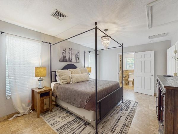 Luxury Sarasota Vacation Rental with Private Pool