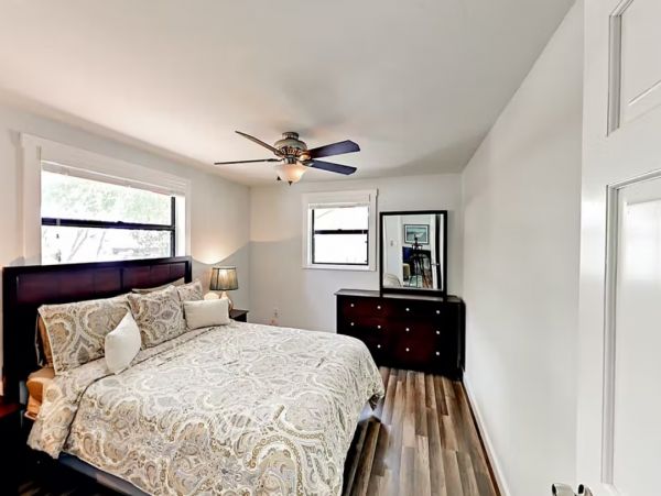 Beautiful 4 Bedroom Home with Private Pool