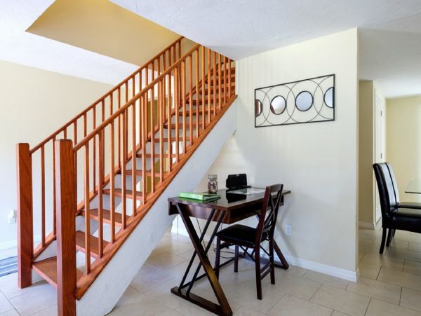 Located Five Min to Siesta Key & Sarasota