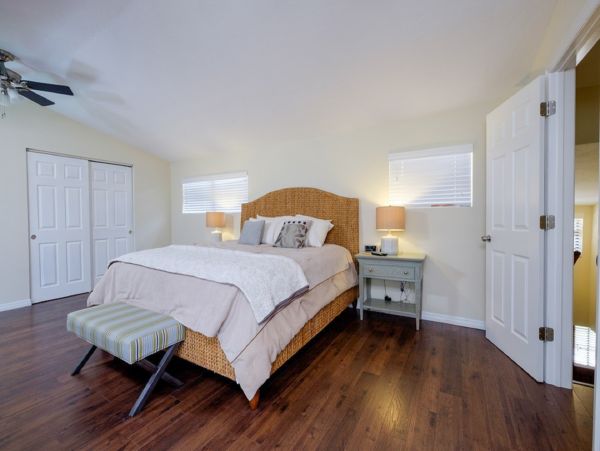 Located Five Min to Siesta Key & Sarasota