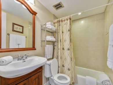 St. Petersburg Condo 916882